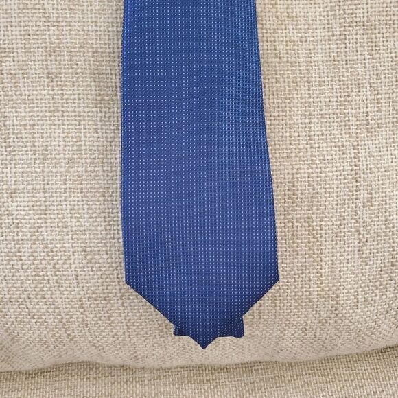 Club Room Kane Pindot Tie - Picture 4 of 8
